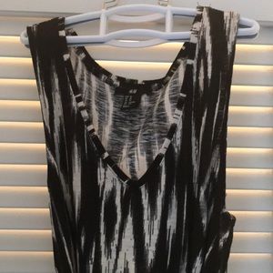 H&M Black and White maxi dress sz xs tie waist